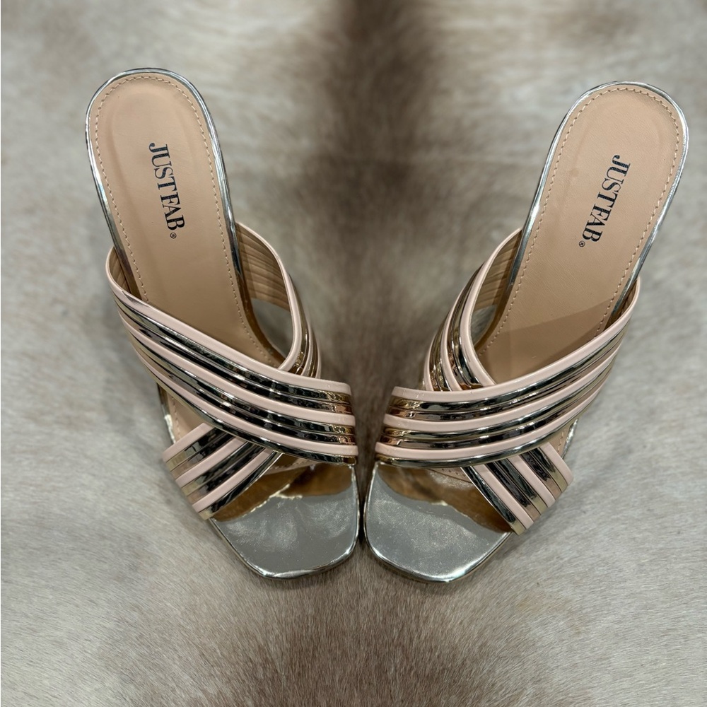 JustFab Women's Gold Cream Heels Size 8